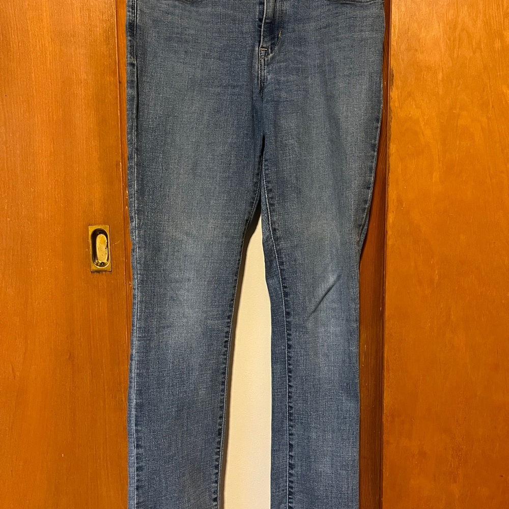 Women’s Levi Mid Rise Skinny Blue Jeans